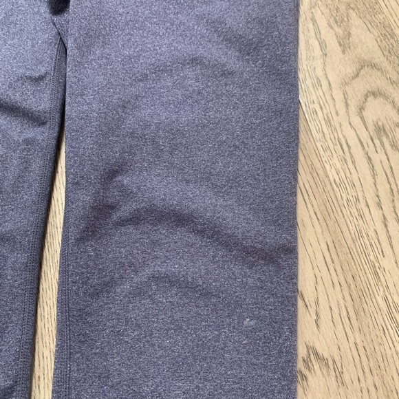 *SOLD* NAVY lululemon leggings - Picture 10 of 11